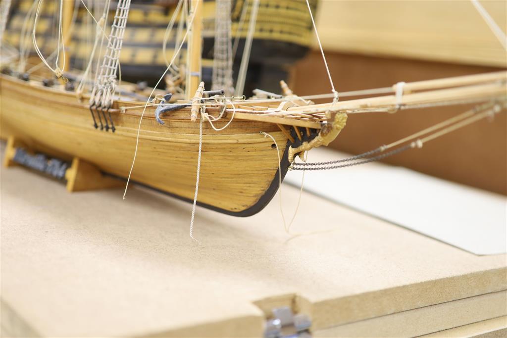 A model of The Victory, width 90cm, and a model of The Marseille